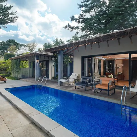 Amber Pure Hill Hotels & Resorts Jeju Exterior photo