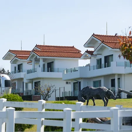 Amber Pure Hill Hotels & Resorts Jeju Exterior photo