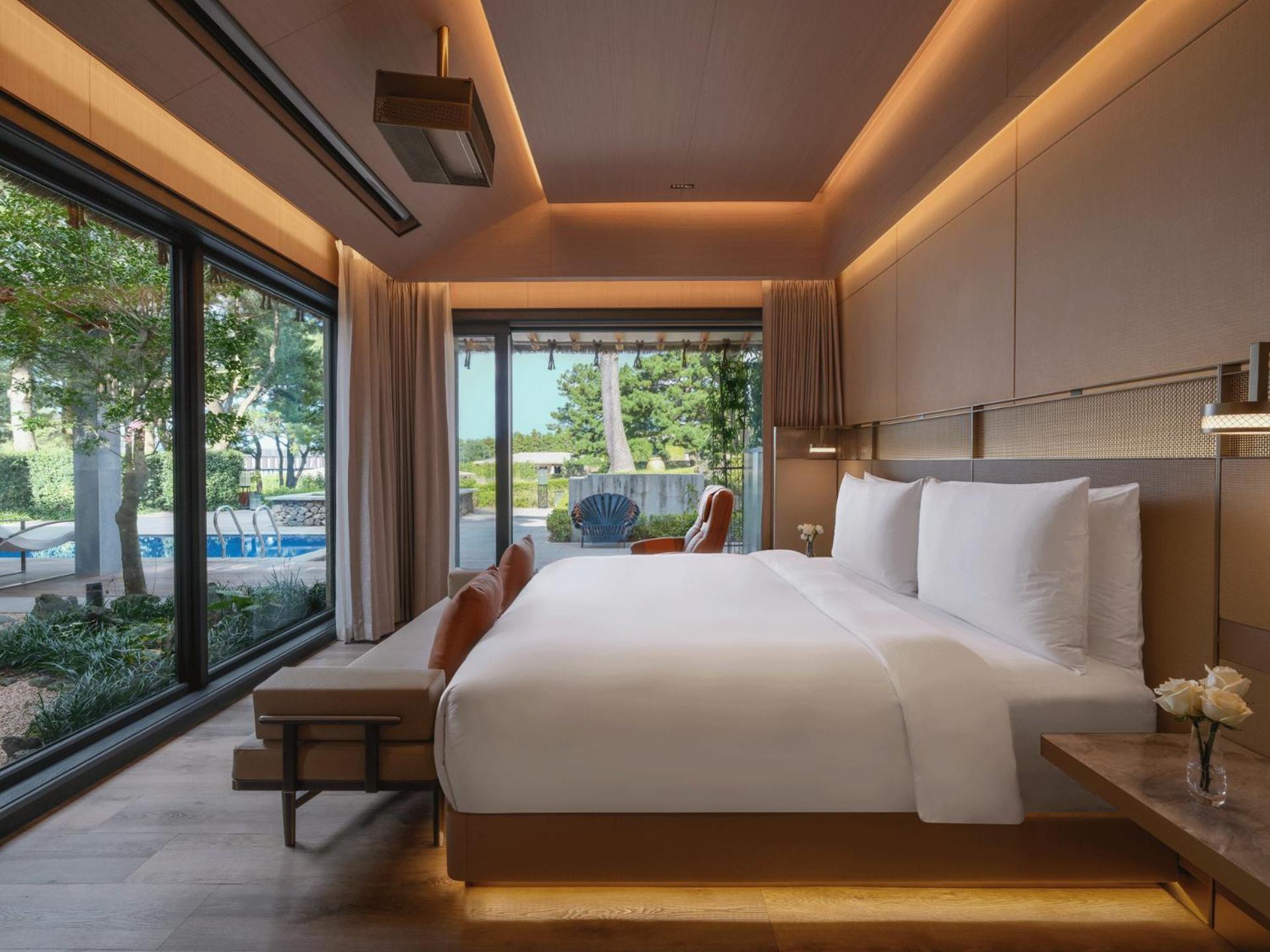 Amber Pure Hill & Hotel 5*